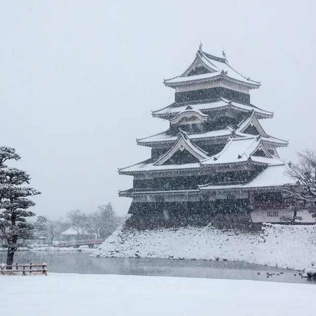 Matsumoto Castle keep in falling snow